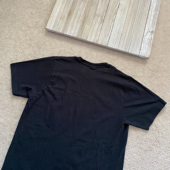 Of Mice & Men M Black Gray Logo Band Graphic Band Tee T-Shirt Metalcore Music - Picture 7 of 12